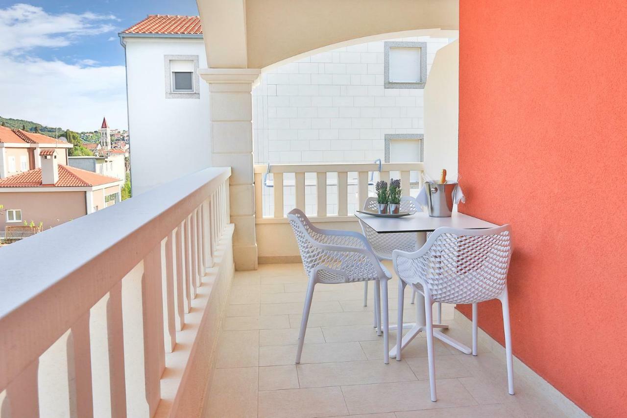 Villa Apartments Art Trogir Exterior photo