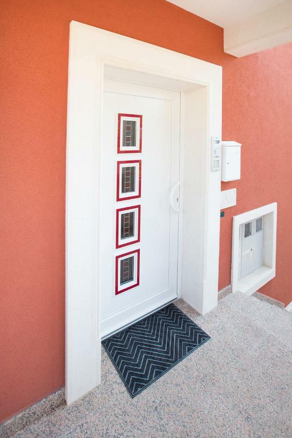 Villa Apartments Art Trogir Exterior photo